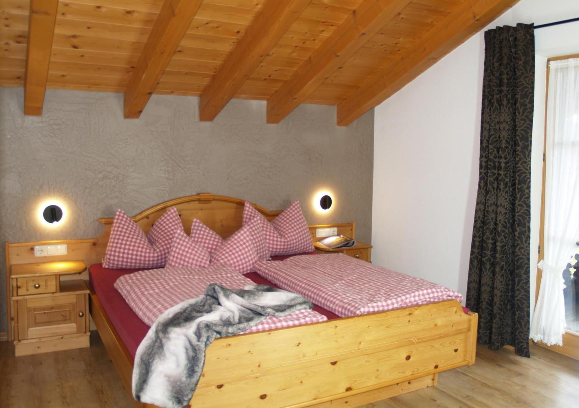 Gaestehaus Alpenparadies Krun Luaran gambar
